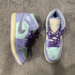 Air Jordan 1 Mid Purple Aqua